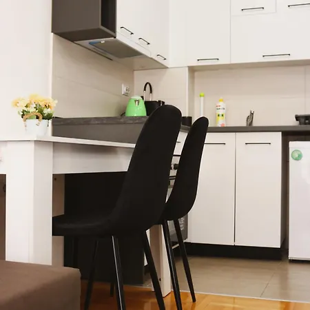 Apartment S 2